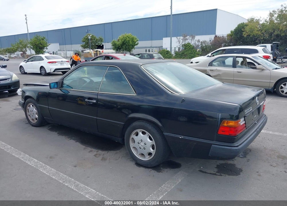 1992 MERCEDES-BENZ 300 CE VIN: WDBEA51D3NB771273