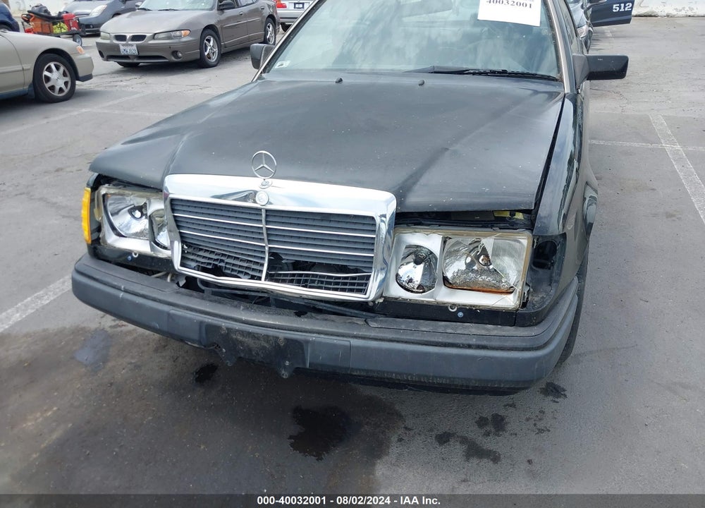 1992 MERCEDES-BENZ 300 CE VIN: WDBEA51D3NB771273