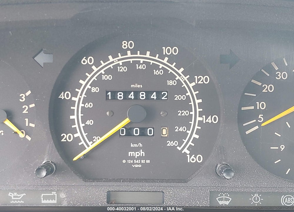 1992 MERCEDES-BENZ 300 CE VIN: WDBEA51D3NB771273
