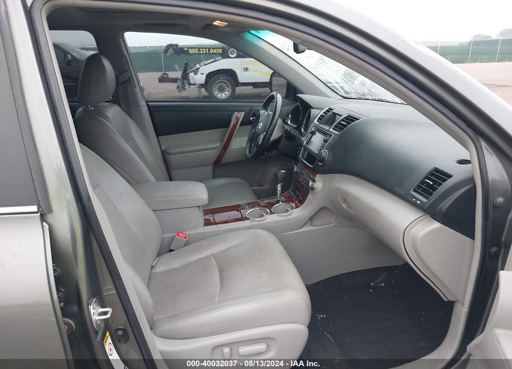 2013 TOYOTA HIGHLANDER LIMITED V6 VIN: 5TDDK3EH2DS265520