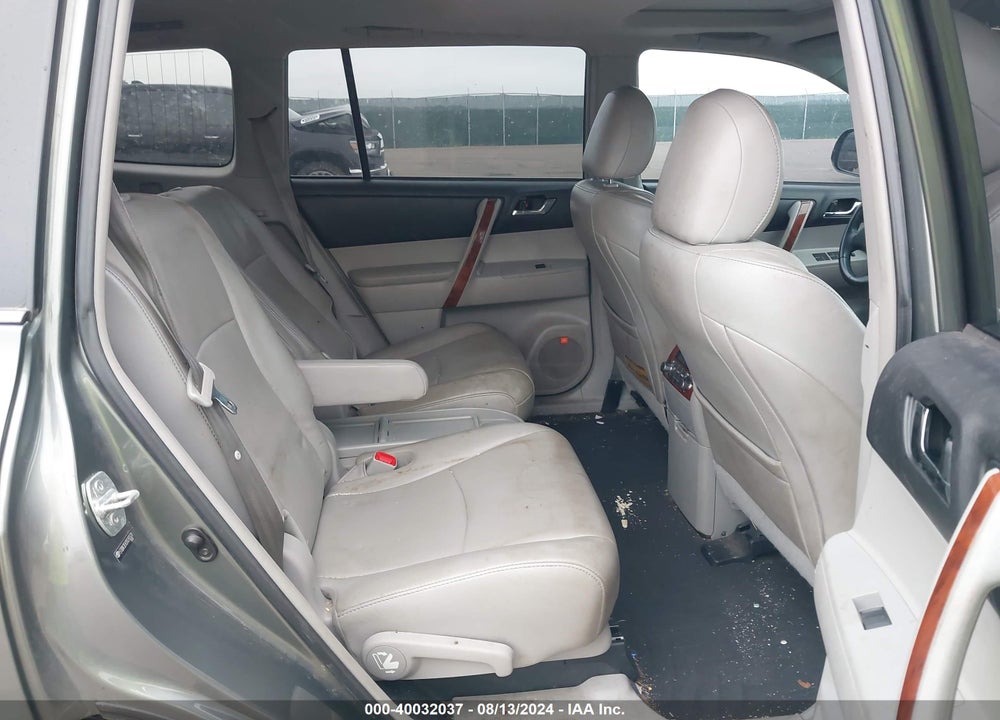 2013 TOYOTA HIGHLANDER LIMITED V6 VIN: 5TDDK3EH2DS265520