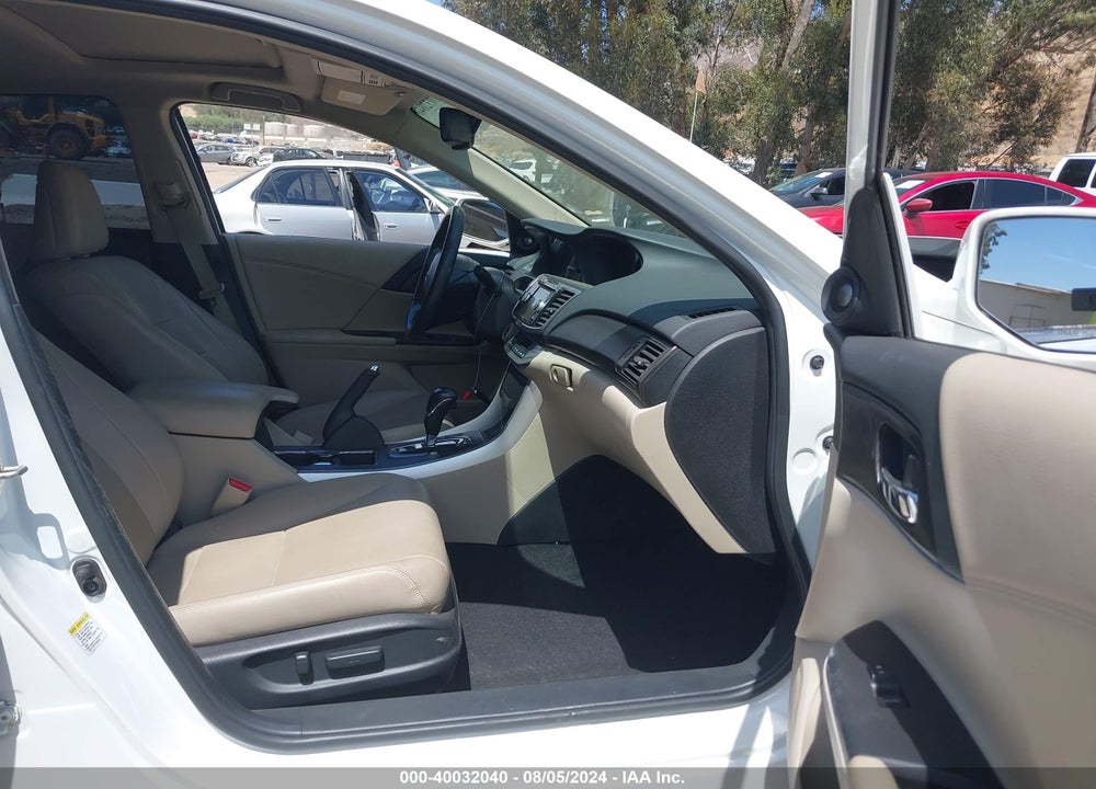 2015 HONDA ACCORD EX-L VIN: 1HGCR2F87FA054606