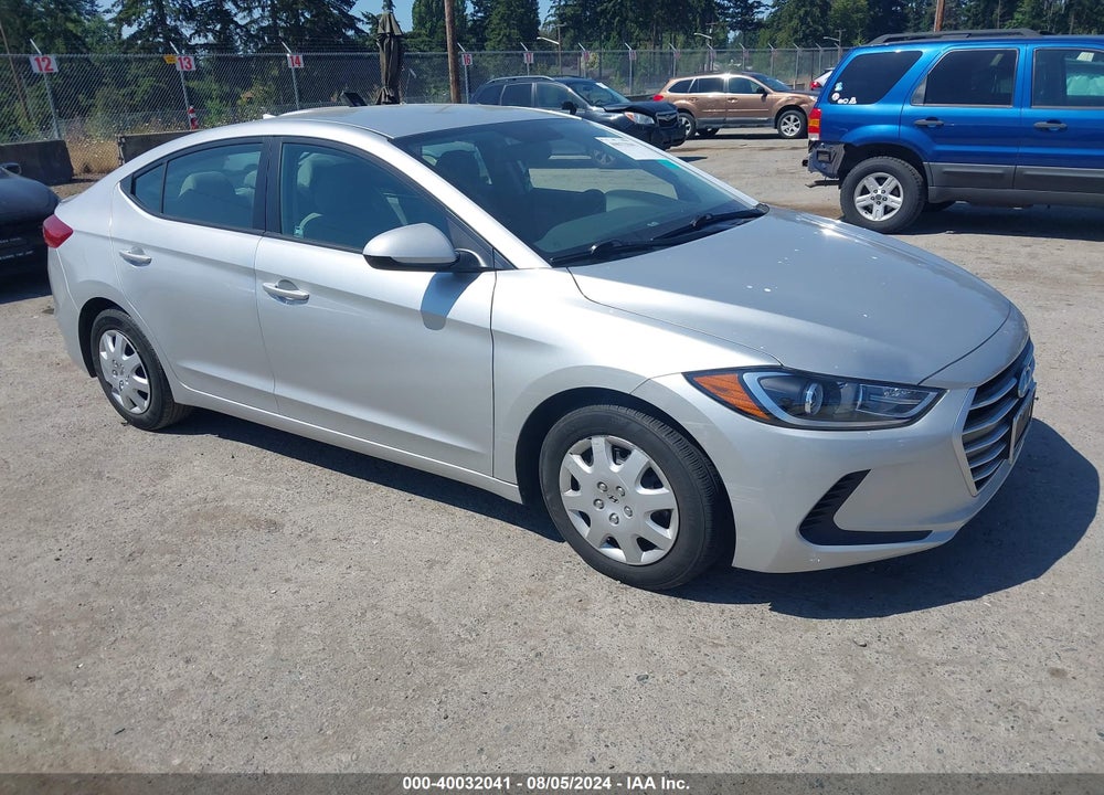 2017 HYUNDAI ELANTRA SE VIN: 5NPD74LF7HH081792