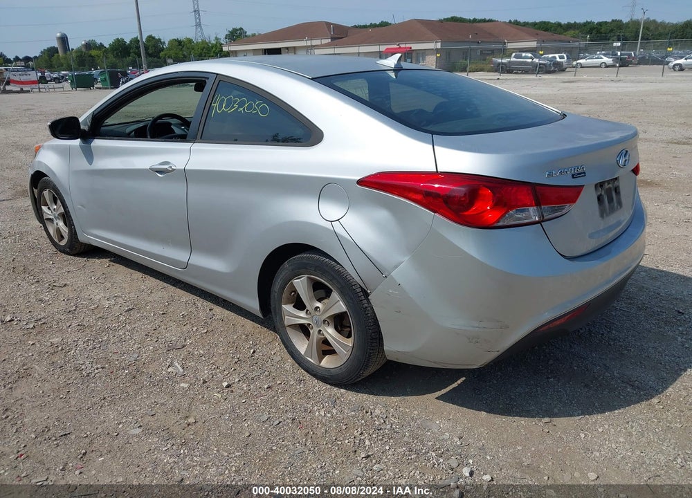 2013 HYUNDAI ELANTRA GS VIN: KMHDH6AE3DU000947