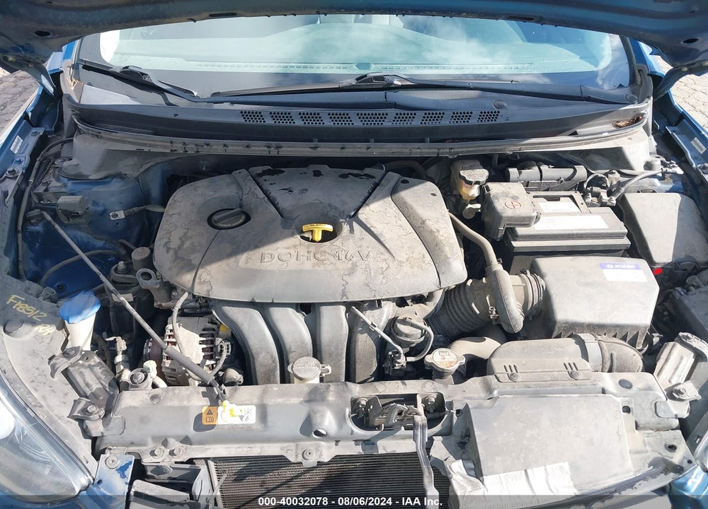 2014 HYUNDAI ELANTRA VIN: KMHDH4AE4EU122044