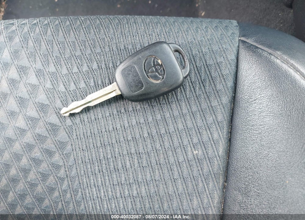 2014 TOYOTA CAMRY SE VIN: 4T1BF1FKXEU815596