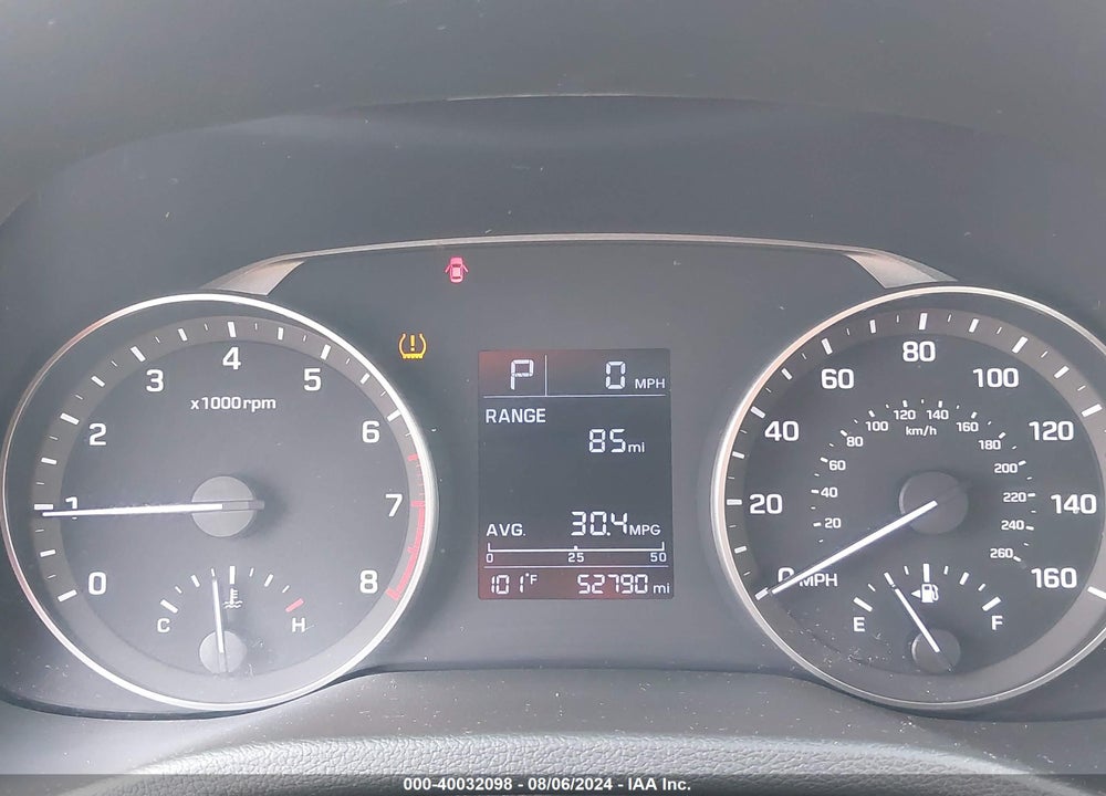 2017 HYUNDAI ELANTRA SE VIN: 5NPD74LF9HH205576