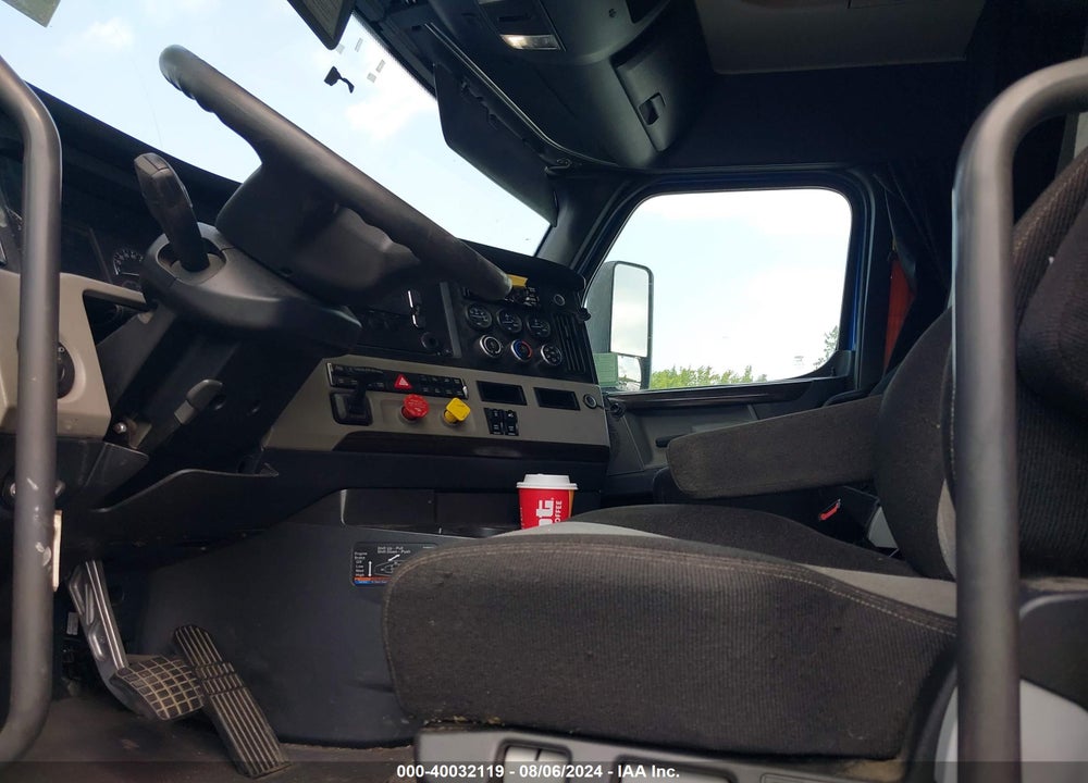 2019 FREIGHTLINER NEW CASCADIA 126 VIN: 1FUJHHDRXKLKL6816