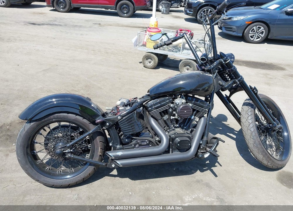 2001 HARLEY-DAVIDSON FXSTD VIN: 1HD1BSY3X1Y031234