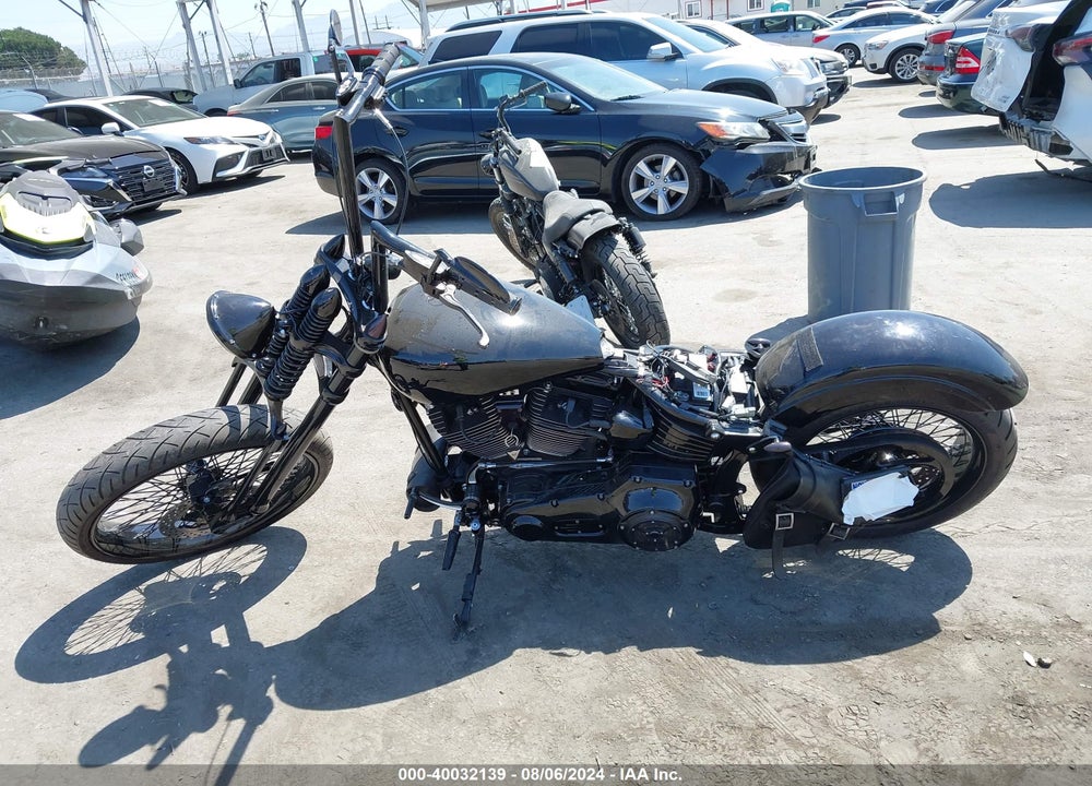 2001 HARLEY-DAVIDSON FXSTD VIN: 1HD1BSY3X1Y031234