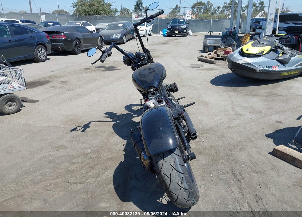 2001 HARLEY-DAVIDSON FXSTD VIN: 1HD1BSY3X1Y031234