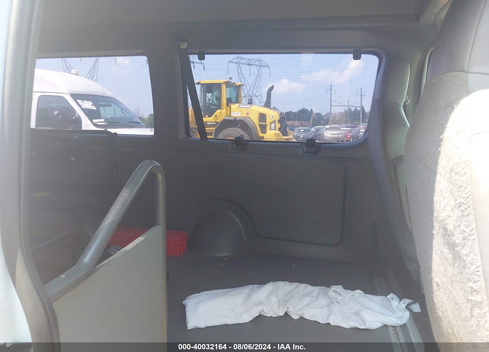 2011 FORD E-150 COMMERCIAL VIN: 1FTNE1EW9BDB06680