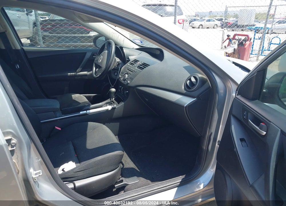 2012 MAZDA 3 I SPORT VIN: JM1BL1UF5C1526496