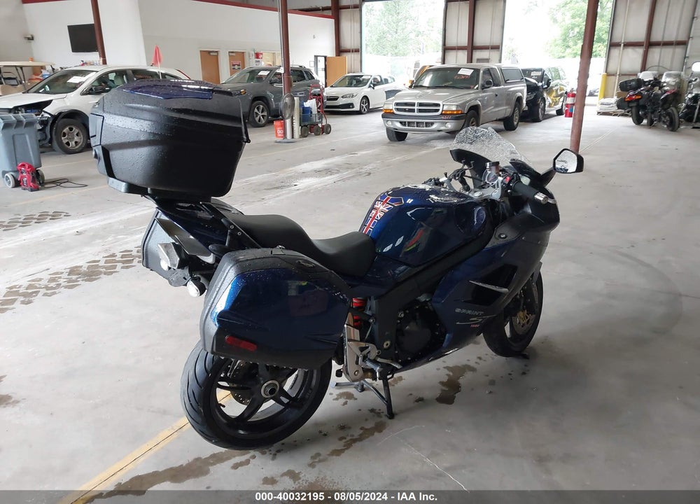 2008 TRIUMPH MOTORCYCLE SPRINT ST VIN: SMT600PK68J361709