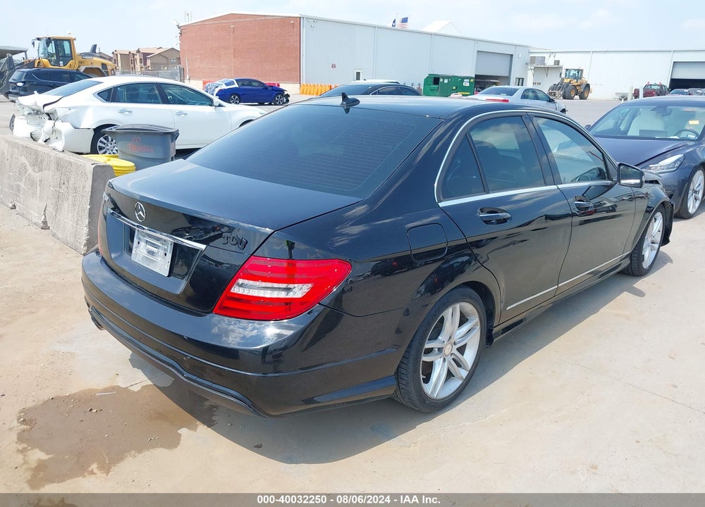 2013 MERCEDES-BENZ C 250 VIN: WDDGF4HB3DR271765