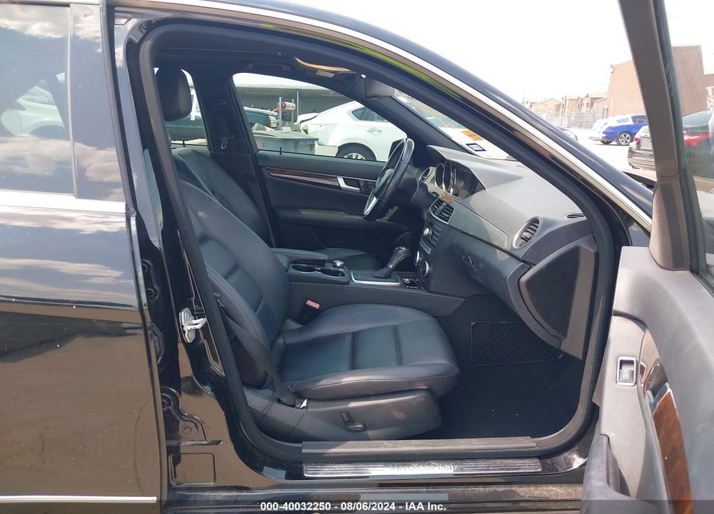 2013 MERCEDES-BENZ C 250 VIN: WDDGF4HB3DR271765