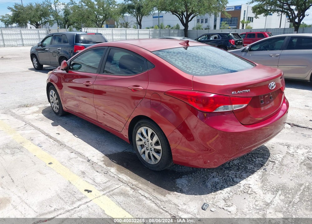 2013 HYUNDAI ELANTRA GLS VIN: KMHDH4AE7DU486053