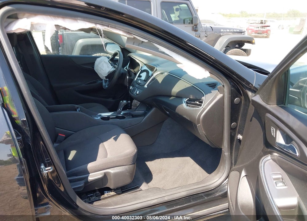 2019 CHEVROLET MALIBU LT VIN: 1G1ZD5STXKF165305