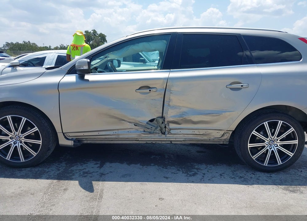 2016 VOLVO XC60 T5 DRIVE-E PREMIER VIN: YV440MDK7G2822651