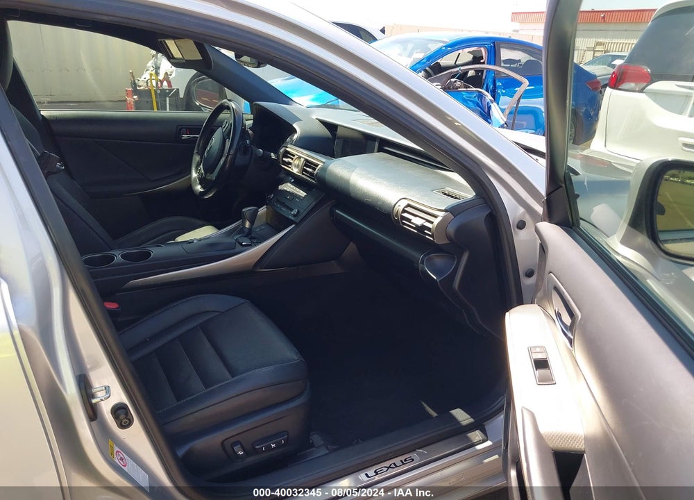 2016 LEXUS IS 200T VIN: JTHBA1D21G5010037