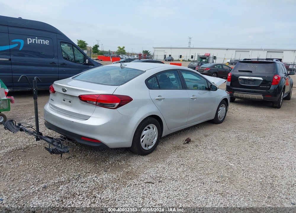 2017 KIA FORTE VIN: 3KPFL4A77HE108302