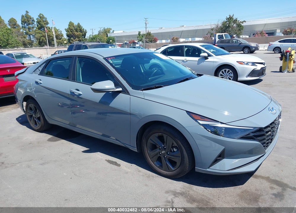 2021 HYUNDAI ELANTRA SEL VIN: KMHLS4AG8MU211080