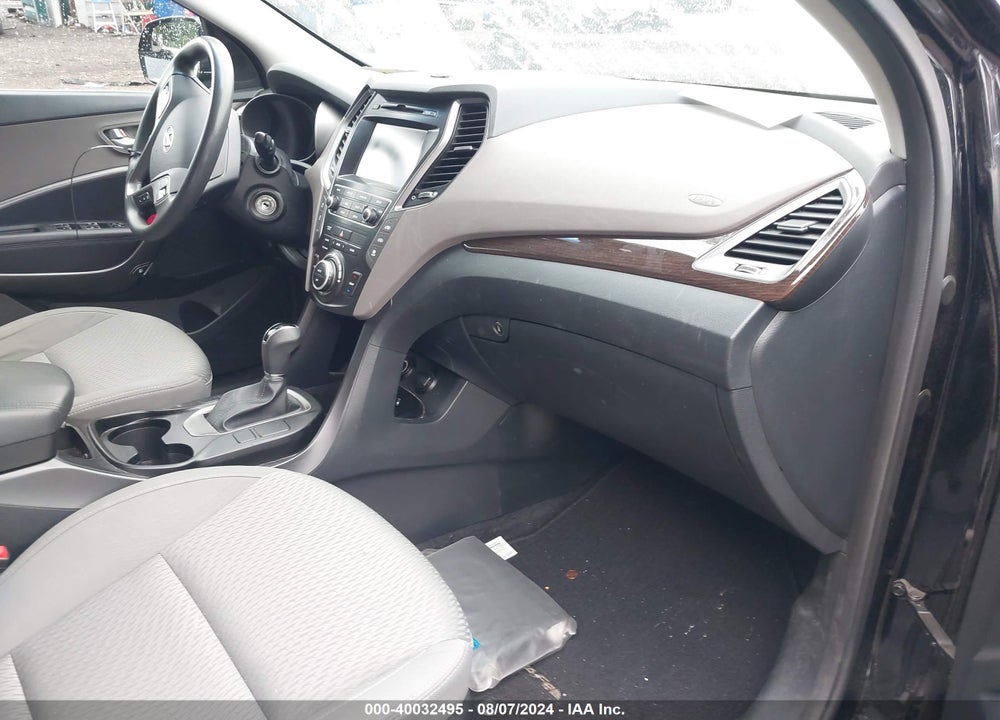 2018 HYUNDAI SANTA FE SE VIN: KM8SMDHF6JU280574