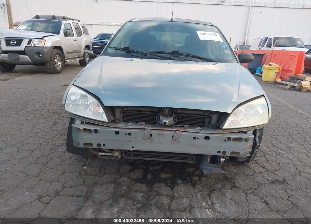 2005 FORD FOCUS ZX5 VIN: 3FAFP37N55R115103