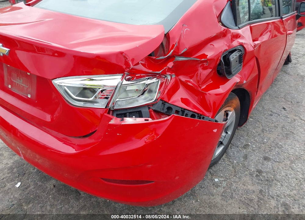 2017 CHEVROLET CRUZE LS AUTO VIN: 1G1BC5SM0H7220960