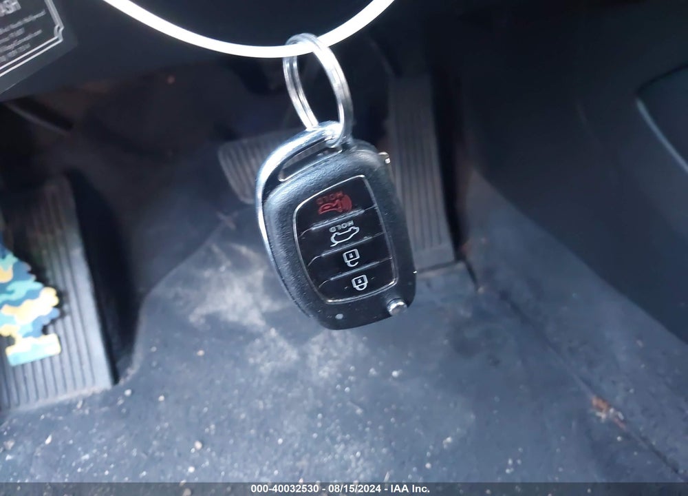 2017 HYUNDAI TUCSON VIN: KM8J33A43HU554972