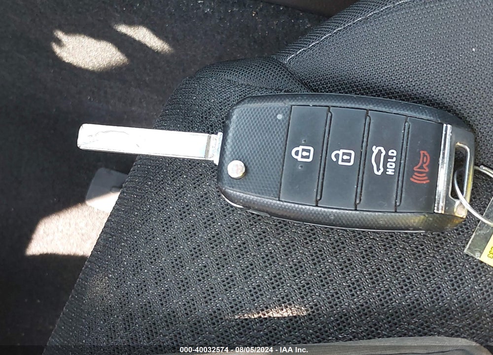 2018 KIA OPTIMA LX VIN: KNAGT4L33J5216767
