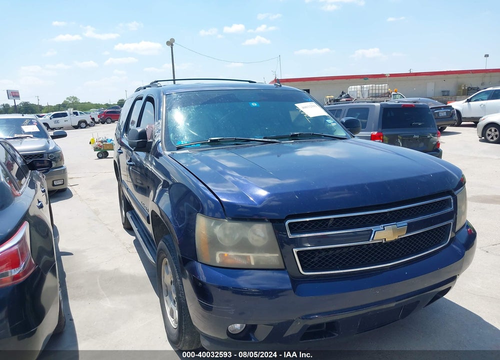 2007 CHEVROLET TAHOE LT VIN: 1GNFC13J27R402062