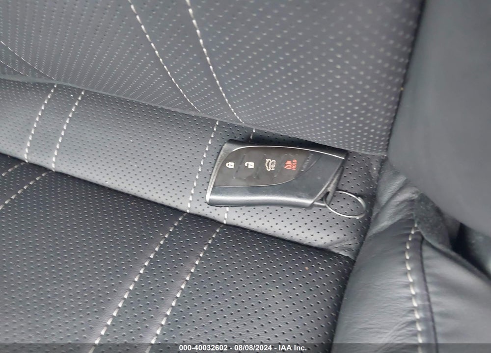 2022 LEXUS ES 300H ULTRA LUXURY VIN: 58AFA1C10NU022201
