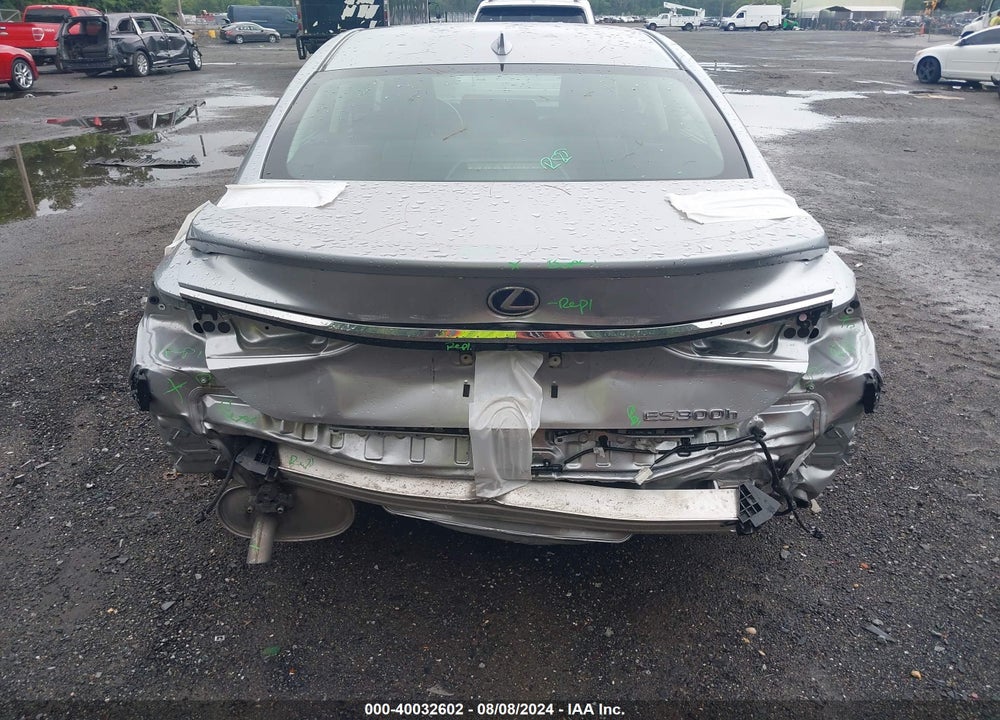 2022 LEXUS ES 300H ULTRA LUXURY VIN: 58AFA1C10NU022201