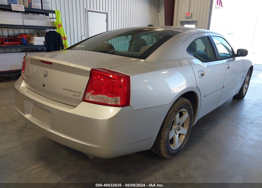 2010 DODGE CHARGER SXT VIN: 2B3CA3CV5AH244082