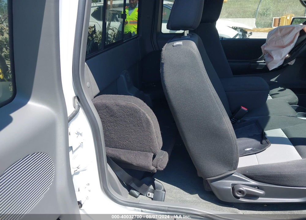 2011 FORD RANGER XLT VIN: 1FTLR4FE8BPA63953
