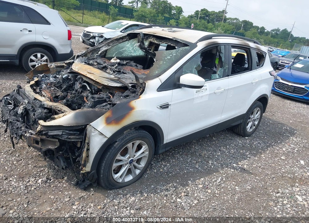2018 FORD ESCAPE SE VIN: 1FMCU9GD9JUD25279