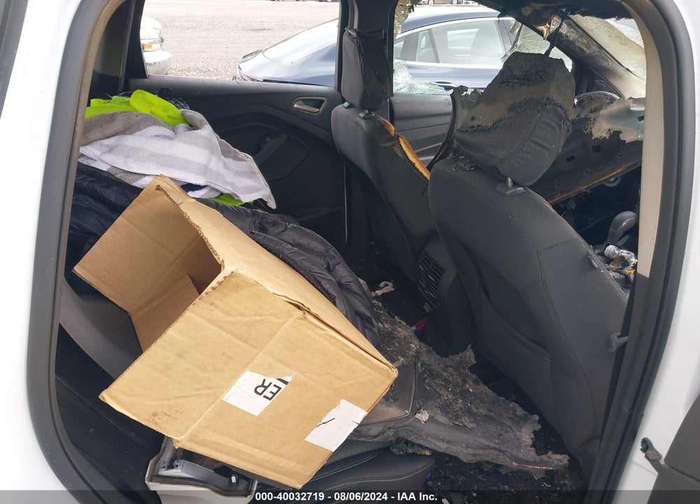 2018 FORD ESCAPE SE VIN: 1FMCU9GD9JUD25279