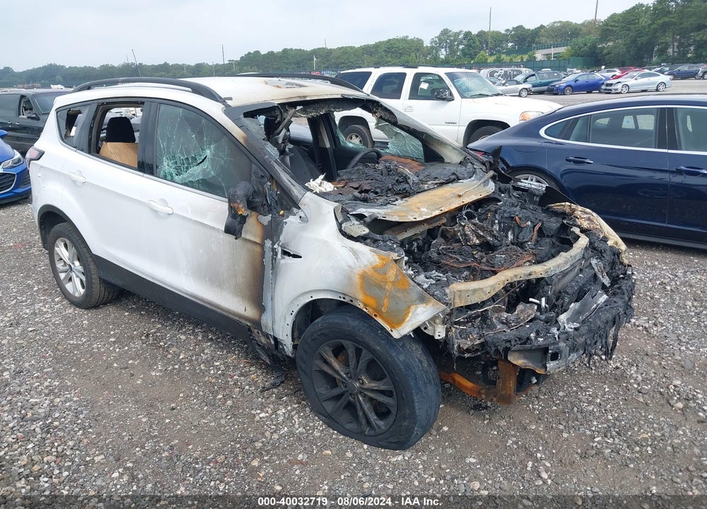 2018 FORD ESCAPE SE VIN: 1FMCU9GD9JUD25279