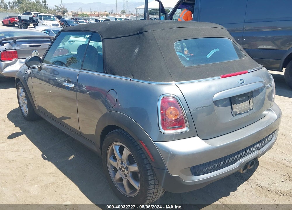 2010 MINI COOPER S VIN: WMWMS3C56ATY09410
