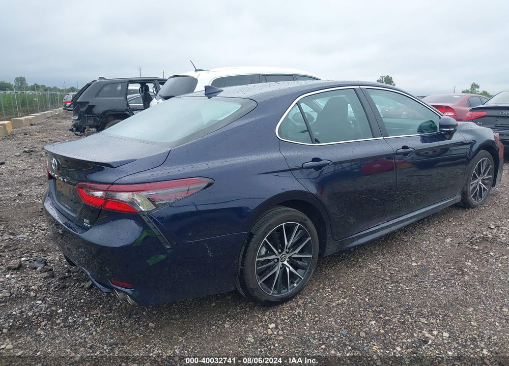 2021 TOYOTA CAMRY SE AWD VIN: 4T1T11BK5MU039529