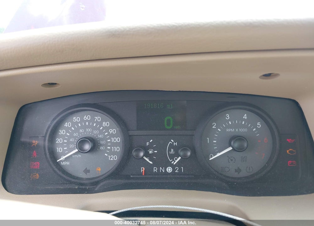 2007 MERCURY GRAND MARQUIS LS VIN: 2MEFM75V77X602304