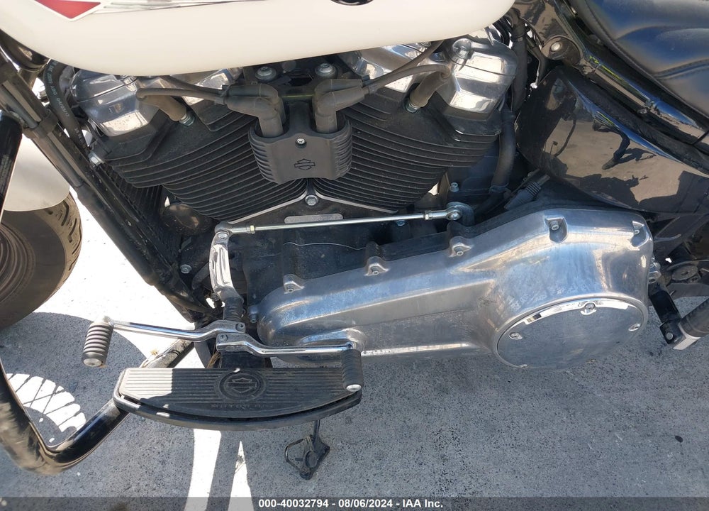 2018 HARLEY-DAVIDSON FLSL SOFTAIL SLIM VIN: 1HD1YDJ3XJC020591