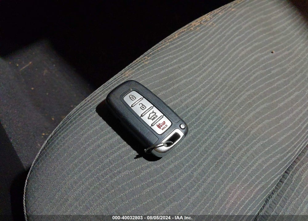 2013 HYUNDAI SONATA HYBRID VIN: KMHEC4A4XDA086323