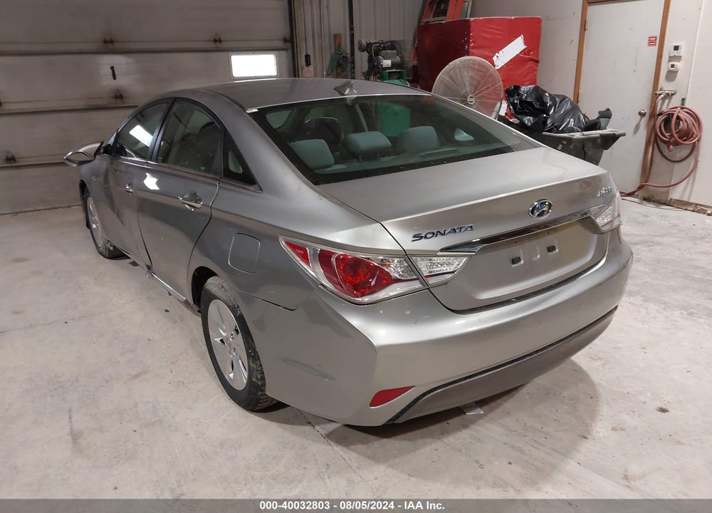 2013 HYUNDAI SONATA HYBRID VIN: KMHEC4A4XDA086323