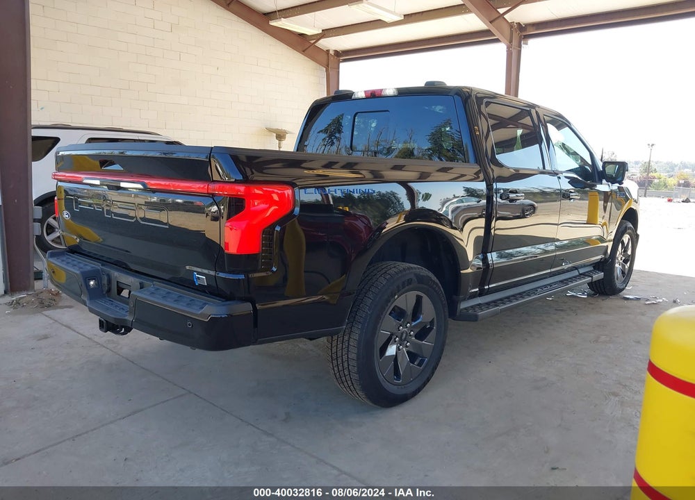 2024 FORD F-150 LIGHTNING LARIAT VIN: 1FT6W5L74RWG00335