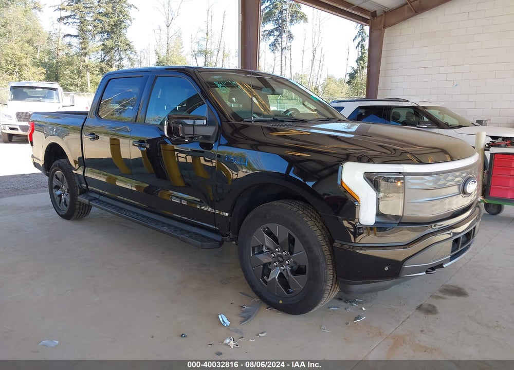 2024 FORD F-150 LIGHTNING LARIAT VIN: 1FT6W5L74RWG00335
