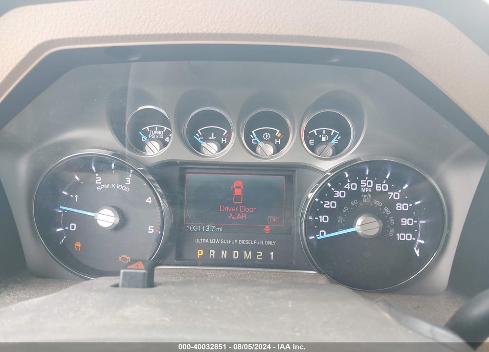 2011 FORD F-250 LARIAT VIN: 1FT7W2BT6BEA66770