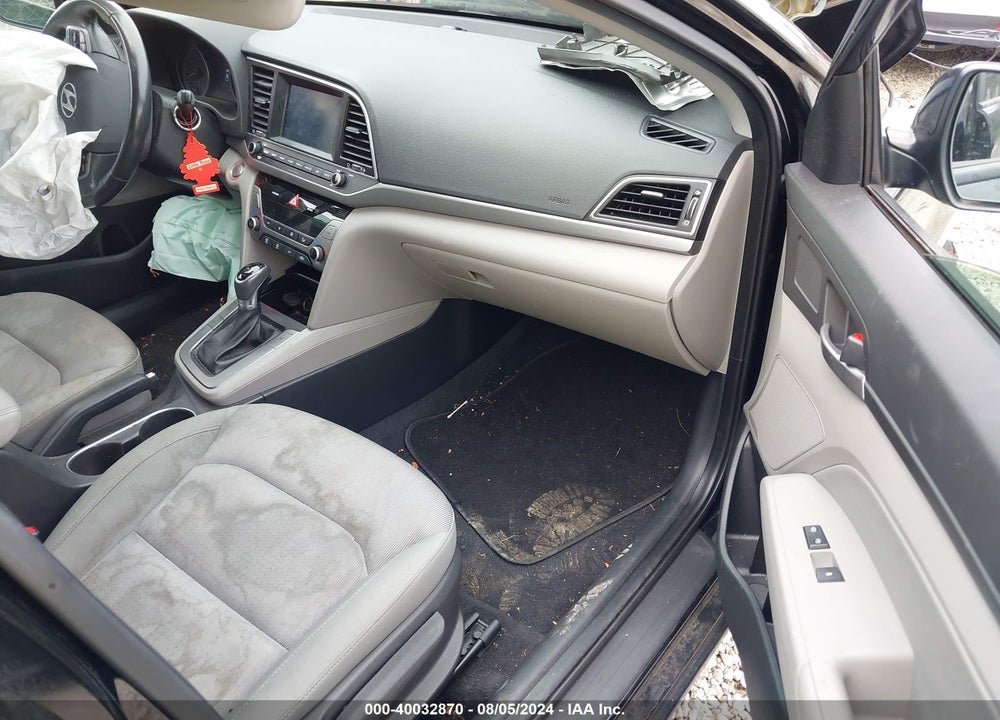 2017 HYUNDAI ELANTRA SE VIN: KMHD84LF7HU107421