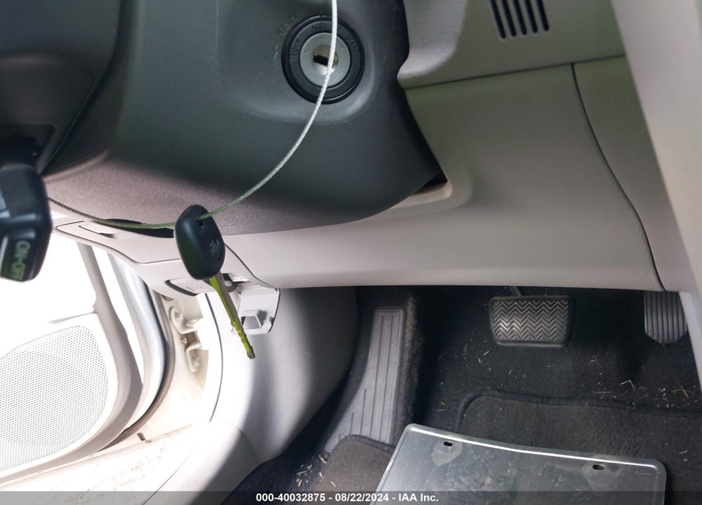 2010 TOYOTA COROLLA LE VIN: 1NXBU4EE4AZ282853